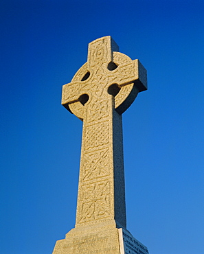 Celtic cross, Aberdaron, Lleyn Peninsula, Gwynedd, Wales, UK, Europe