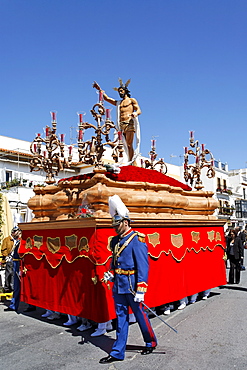 Float of resurrected Jesus, Easter Sunday procession at the end of Semana Santa (Holy Week), Ayamonte, Andalucia, Spain, Europe