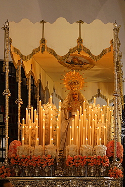 Float of the Virgin Mary, Easter Sunday procession at the end of Semana Santa (Holy Week), Ayamonte, Andalucia, Spain, Europe