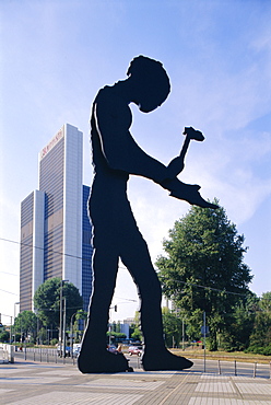 Hammering Man sculpture, Frankfurt, Germany, Europe