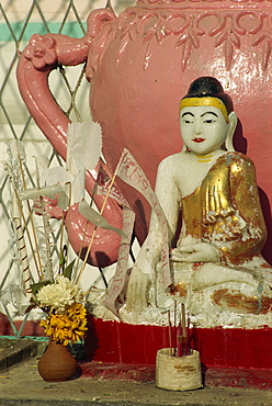 Buddha figurine, Kyaikthanlan Pagoda, Mawlamyine, Myanmar (Burma), Asia