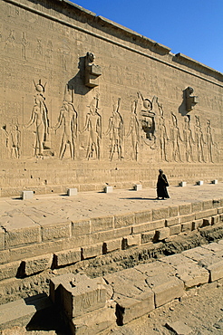 Reliefs on the back wall of the temple at Dendera, Middle Egypt, Egypt, North Africa, Africa