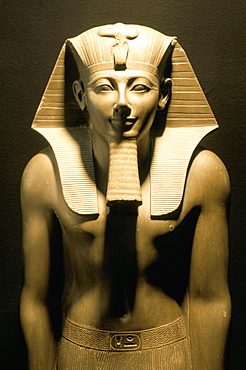 Statue of the pharaoh Tuthmosis III, from Karnak, Luxor Museum, Luxor, Egypt, North Africa, Africa