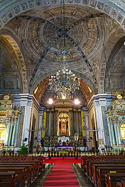 Interior of San Augustin Church, founded in 1571 by Augustinian Friars, Manila, Philippines, Southeast Asia, Asia