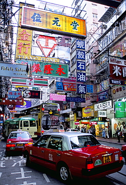 Busy street, Causeway Bay, Hong Kong Island, Hong Kong, China, Asia