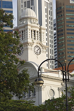 Old Parliament House in the Colonial District with the Financial District beyond, Singapore, South East Asia