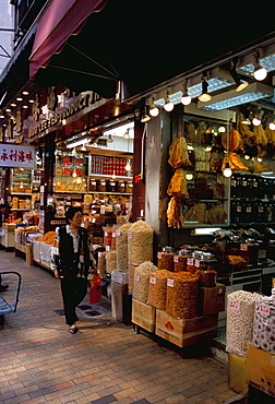 Dried seafood shop, Des Voeux Road West, Sheung Wan, Hong Kong Island, Hong Kong, China, Asia