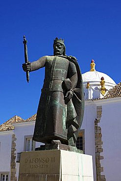 Statue of Don Alfonso III, Faro, Algarve, Portugal, Europe