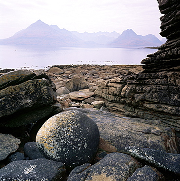 The Cuillins from Elgol, Skye, Highland region, Scotland, United Kingdom, Europe