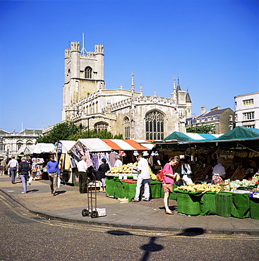 Market and St. Mary's church, Cambridge, Cambridgeshire, England, United Kingdom, Europe