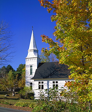 White wooden church, Sugar Hill, New Hampshire, New England, United States of America, North America