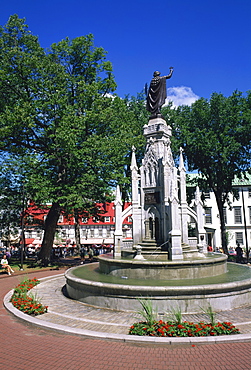 Fountain in the Place d'Armes in Quebec City, Quebec, Canada, North America