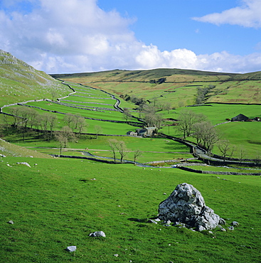 Malhamdale (Malham Dale), Yorkshire Dales National Park, North Yorkshire, England, UK, Europe