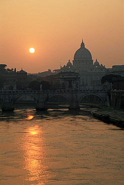 River Tiber and the Vatican, Rome, Lazio, Italy, Europe