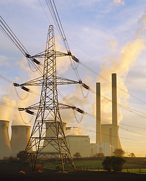 Ferrybridge Power Station, North Yorkshire, UK 