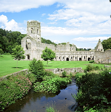 Fountains Abbey, UNESCO World Heritage Site, Yorkshire, England, United Kingdom, Europe