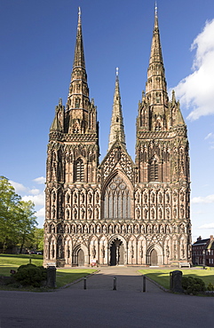 West Front, Lichfield Cathedral, Lichfield, Staffordshire, England, United Kingdom, Europe