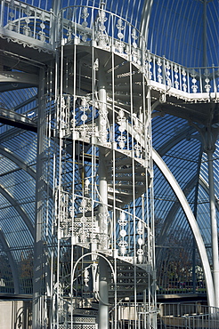 Spiral staircase in the Palm House during refurbishments, before the plants had been replaced, Royal Botanic Gardens, Kew (Kew Gardens), UNESCO World Heritage Site, London, England, United Kingdom, Europe