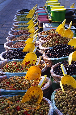 Olives on market stall, Provence, France, Europe