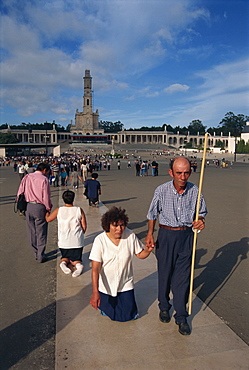 People walking on their knees, Fatima pilgrimage sanctuary, Ribatejo, Portugal, Europe