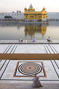 View from entrance gate of holy pool and Sikh temple, Golden Temple, Amritsar, Punjab state, India, Asia