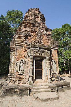 Preah Ko Temple, AD879, Roluos Group, near Angkor, UNESCO World Heritage Site, Siem Reap, Cambodia, Indochina, Southeast Asia, Asia