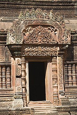 Banteay Srei Hindu temple, near Angkor, UNESCO World Heritage Site, Siem Reap, Cambodia, Indochina, Southeast Asia, Asia