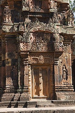 Banteay Srei Hindu temple, near Angkor, UNESCO World Heritage Site, Siem Reap, Cambodia, Indochina, Southeast Asia, Asia