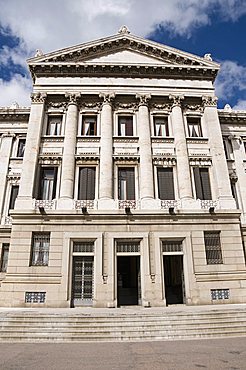 Palacio Legislativo, the main building of government, Montevideo, Uruguay, South America