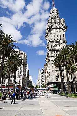 Palacio Salvo, on east side of Plaza Independencia (Independence Square), Montevideo, Uruguay, South America