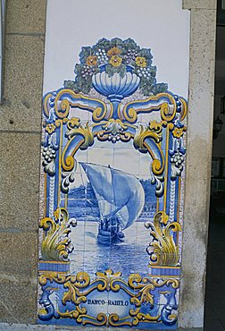 Pinhao railway station, famous for its azulejos tiles on port making, Douro region, Portugal, Europe