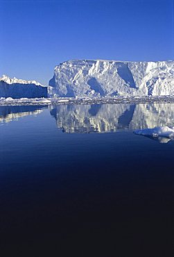 Icebergs from the icefjord, Ilulissat, Disko Bay, Greenland, Polar Regions