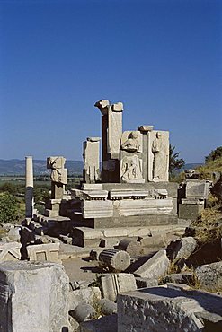 Ruins at archaeological site, Ephesus, Anatolia, Turkey, Asia Minor