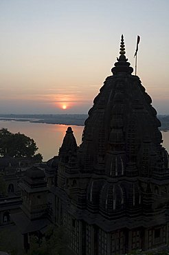 View of the Shiva Temple with the Narmada river in background, Maheshwar, Madhya Pradesh state, India, Asia