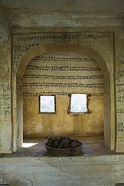 Old fort of Devi Gath (Devi Garh) now a heritage hotel, near Udaipur, Rajasthan state, India, Asia