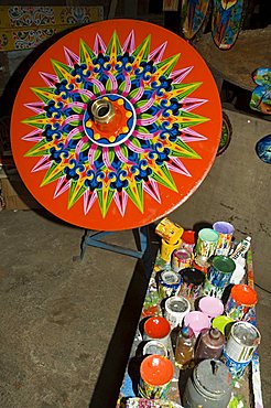 The crafts town of Sarchi famous for its decorative painting and ox carts, Central Highlands, Costa Rica, Central America