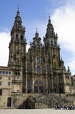 Santiago Cathedral on the Plaza do Obradoiro, UNESCO World Heritage Site, Santiago de Compostela, Galicia, Spain