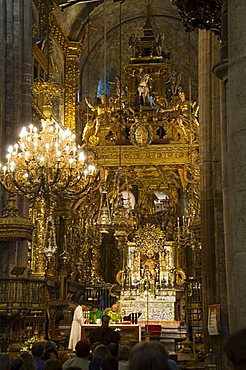 The Capilla Mayor, Santiago Cathedral, UNESCO World Heritage Site, Santiago de Compostela, Galicia, Spain, Europe