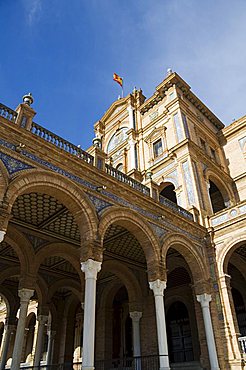 Plaza de Espana erected for the 1929 Exposition, Parque Maria Luisa, Seville, Andalusia, Spain, Europe