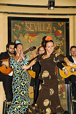 Flamenco dancers at El Arenal Restaurant, El Arenal district, Seville, Andalusia, Spain, Europe