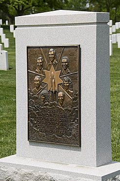 Memorial to the crew of the Space Shuttle Challenger, Arlington National Cemetery, Arlington, Virginia, United States of America, North America