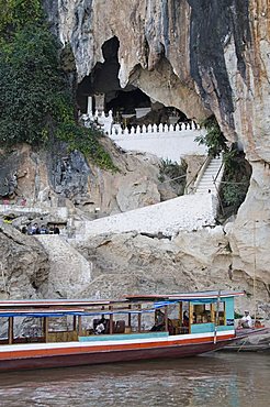 Pak Ou Caves, Mekong River, near Luang Prabang, Laos, Indochina, Southeast Asia, Asia