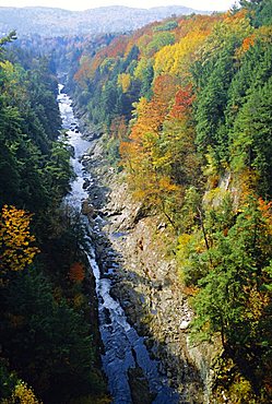 The Ottauquechee River, Quechee Gorge, Vermont, USA