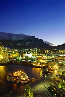 Victoria and Alfred Waterfront with Table Mountain behind, Cape Town, South Africa