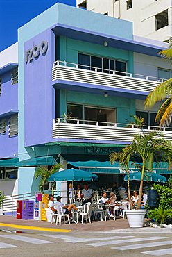 The Palace Bar, Ocean Drive, South Beach, Art Deco district, Miami Beach, Florida, USA