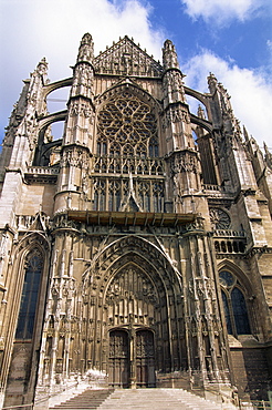 The Christian cathedral of St. Peter, in Beauvais, Picardie (Picardy), France, Europe