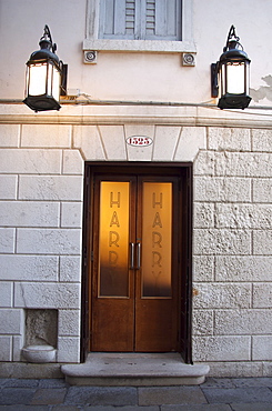 Harry's Bar entrance, Venice, Veneto, Italy, Europe