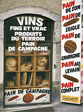 Close-up of the window display of a Boulangerie in the Midi-Pyrenees, France, Europe