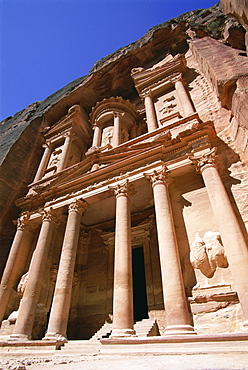 Al Khazneh, the Treasury, dating from Nabatean times, Petra, UNESCO World Heritage Site, Jordan, Middle East