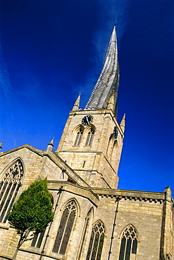 St Mary and All Saints Church with its twisted spire, Chesterfield, Derbyshire, England, UK